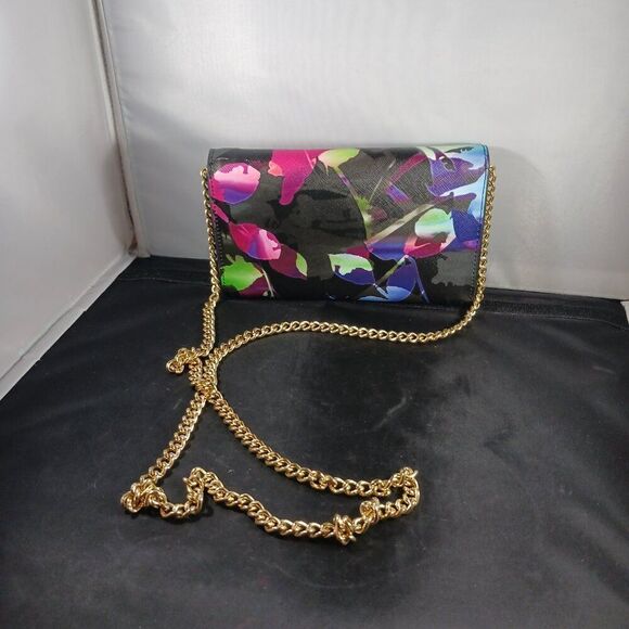 TRINA TURK Black/Watercolor Pattern Gold Chain Crossbody Purse/Wallet - Picture 2 of 10